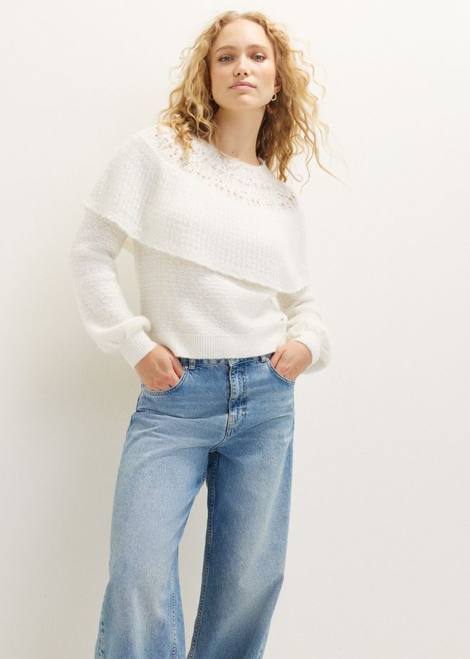 Zachte trui met cape detail